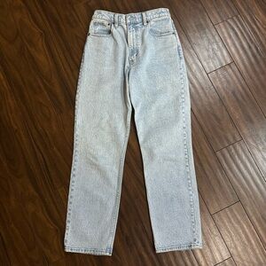 Abercrombie Ultra High Rise 90s Straight Jean